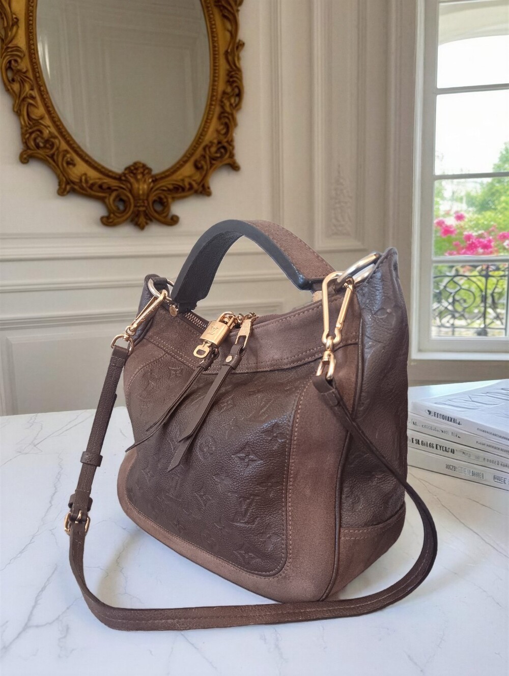Louis Vuitton Audacieuse PM Empreinte Terre Brown ✨ Excellent Condition - Picture 4 of 16